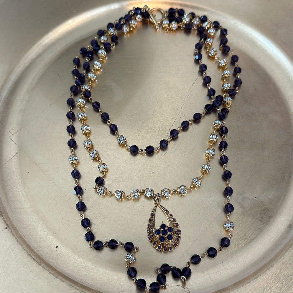 Vsa Necklace 70$